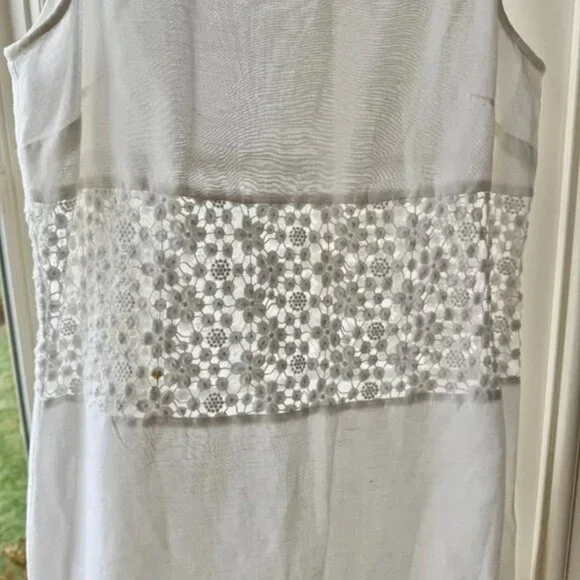 Tory Burch Floral Cut-Out Linen/Cotton Shift Dress in Size Medium - Picture 9 of 10